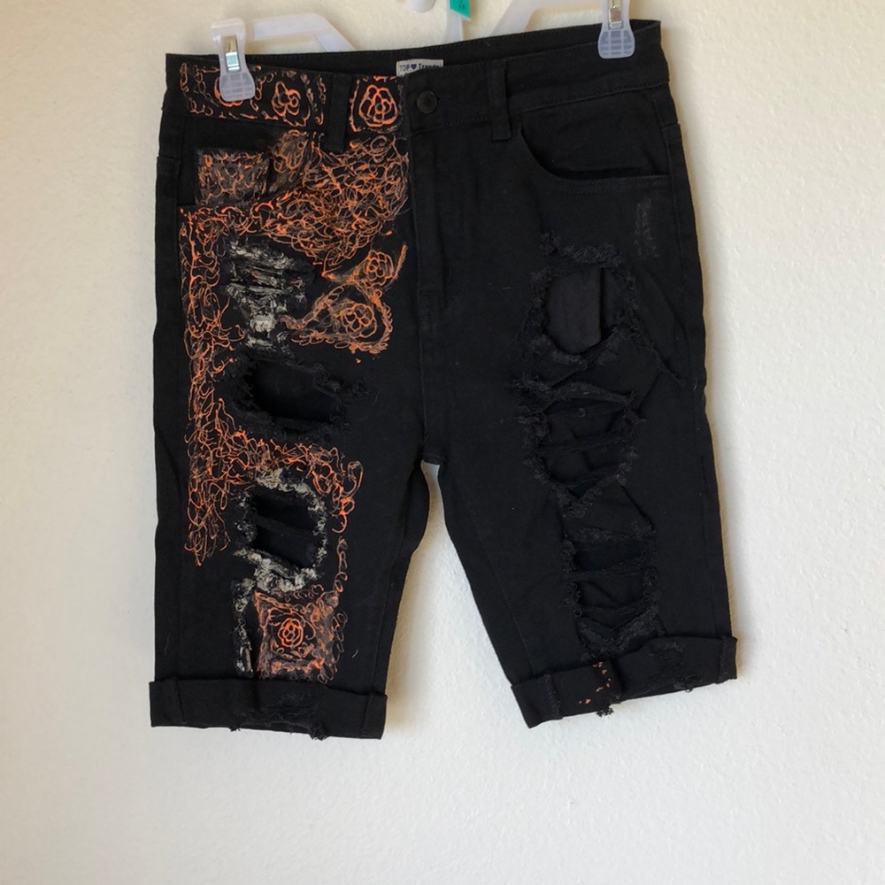 Top Trends Basic Collection/We’re Denim Wear, NWT, Shorts. Painted